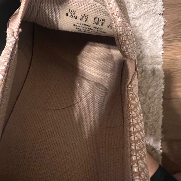 Naturalized Women’s Shoes - Size 8.5 - Picture 4 of 4